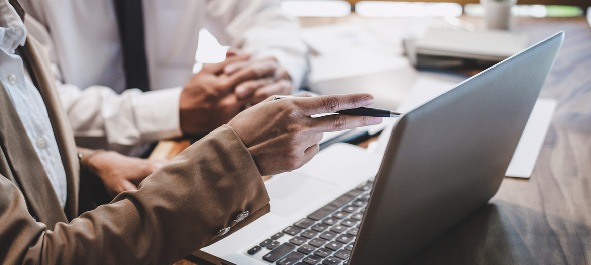 Adacta featured in Versicherungswirtschaft-heute: How to Recognize an Outdated Core System 